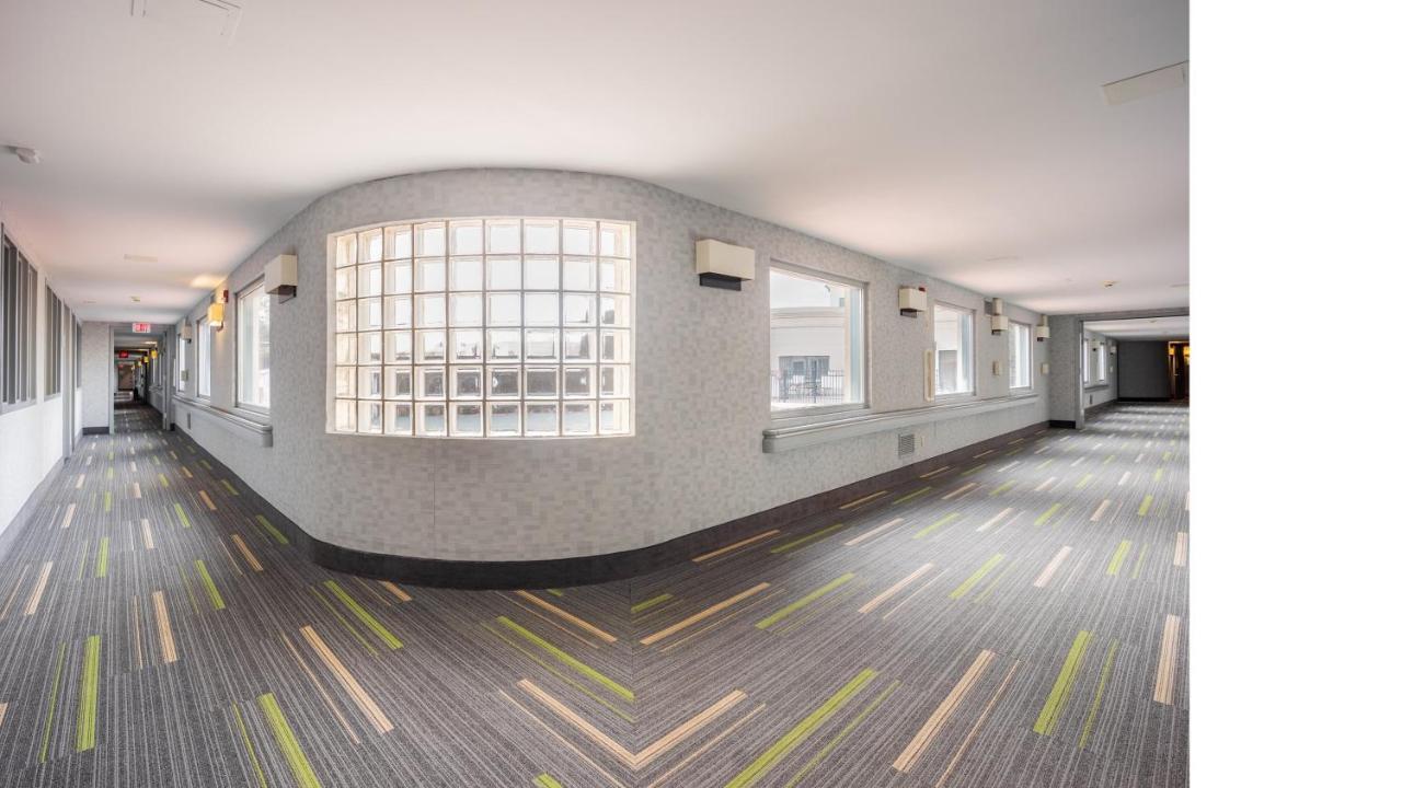 Holiday Inn Plainview-Long Island By Ihg Zewnętrze zdjęcie