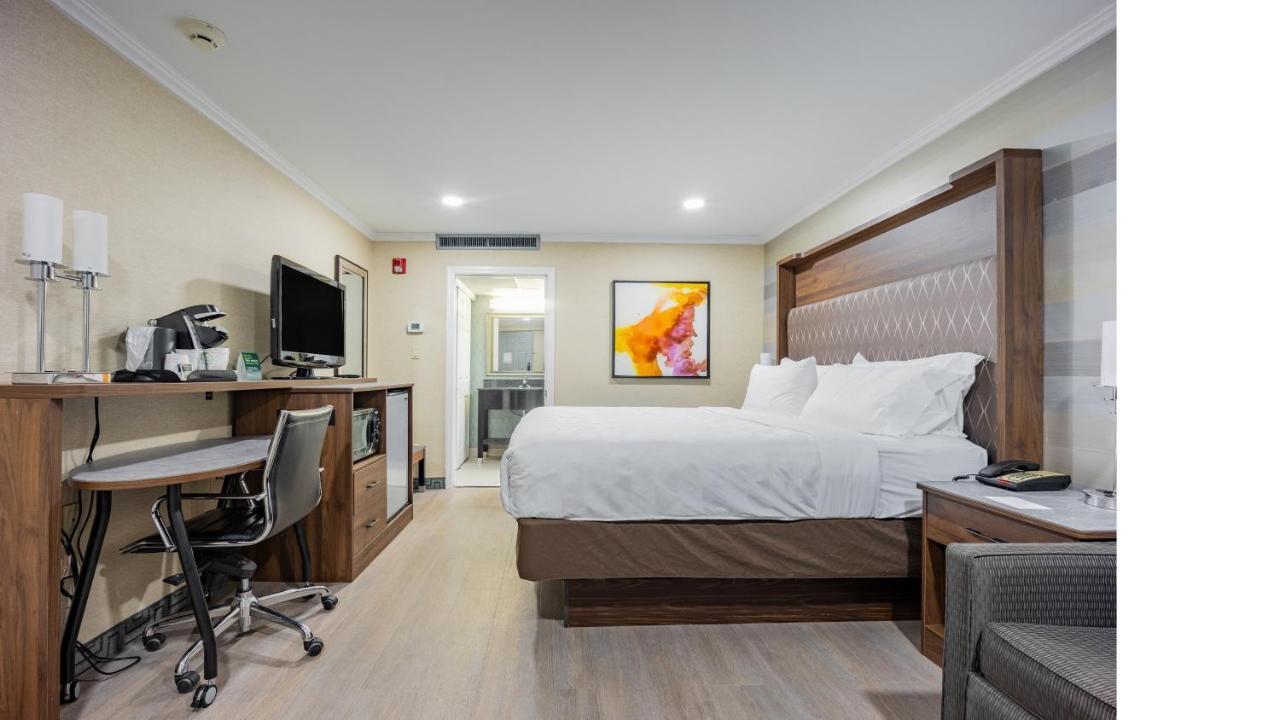 Holiday Inn Plainview-Long Island By Ihg Zewnętrze zdjęcie