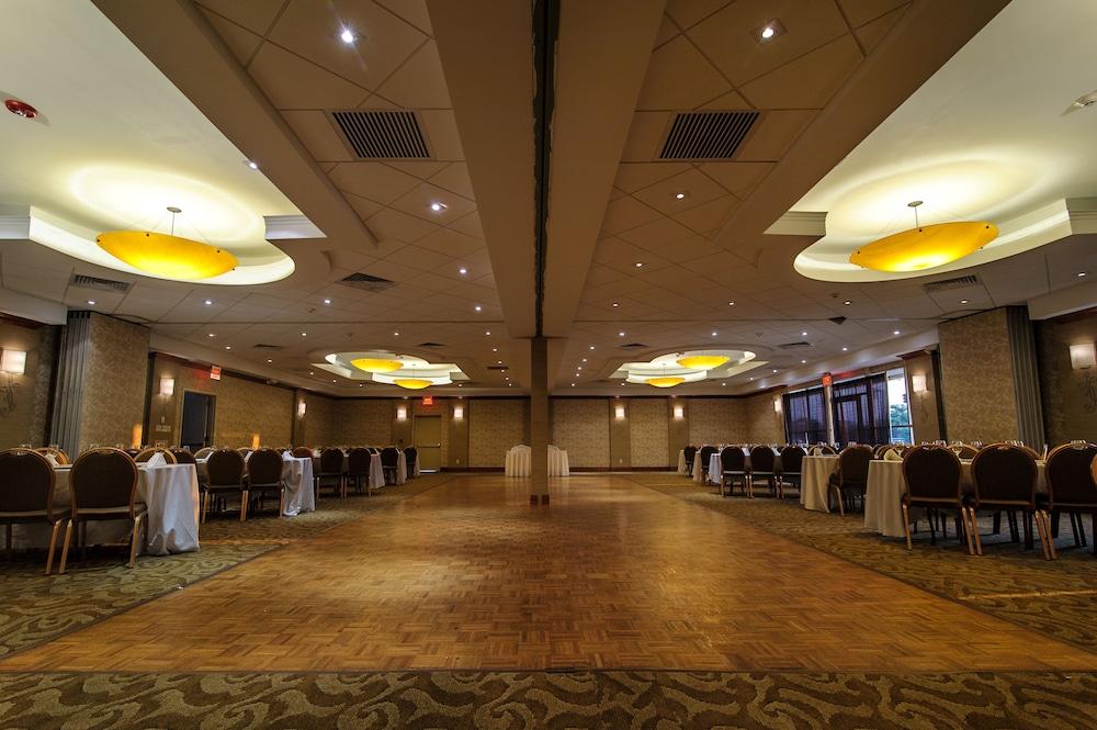 Holiday Inn Plainview-Long Island By Ihg Zewnętrze zdjęcie