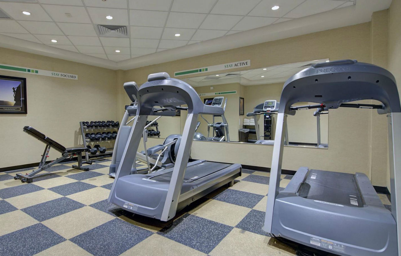 Holiday Inn Plainview-Long Island By Ihg Zewnętrze zdjęcie